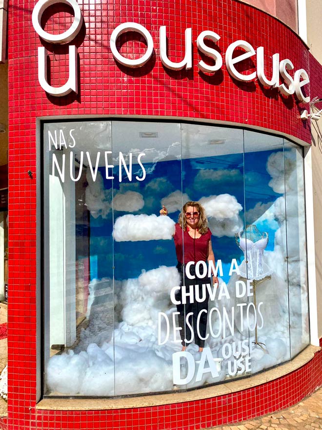 vitrine interativa ouseuse lingerie outlet moda intima